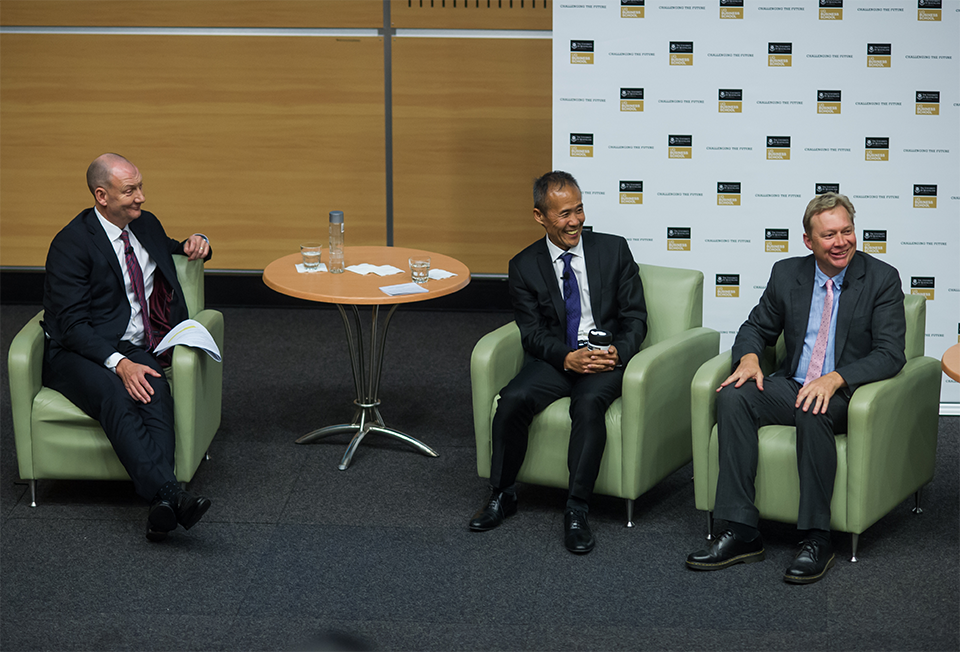 Richard Kennerley, Chairman Wang Shi, and Professor Andrew Griffiths