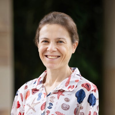 Dr Caroline Knight