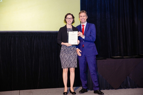 Associate Professor Marta Indulska with Vice-Chancellor and President Professor Peter Høj.