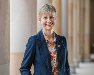 Profile photo of Martie-Louise Verreynne standing in UQ's great court